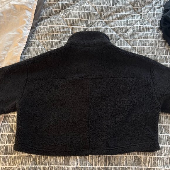 Forever 21 Sherpa Jacket – Size Large - Picture 3 of 3